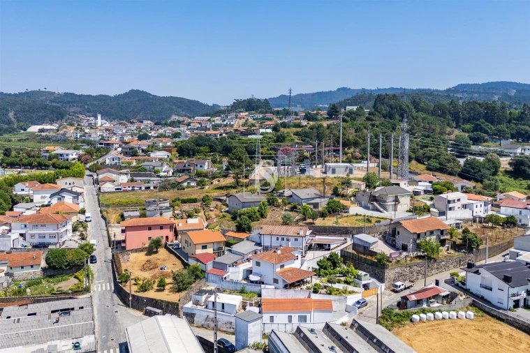 Moradia T2 para Venda em São Tomé de Negrelos Foto 37