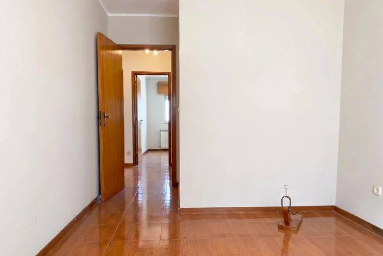 Apartamento T3 para Venda em Vilar de Andorinho Foto 21