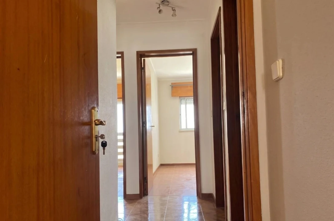 Apartamento T3 para Venda em Vilar de Andorinho Foto 16