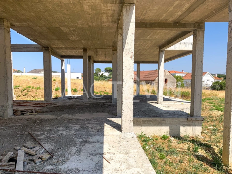 Moradia T4 para Venda em Chancelaria Foto 15
