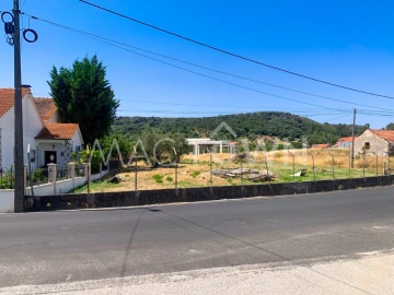 Moradia T4 para Venda em Chancelaria