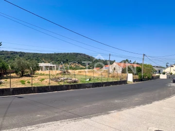Moradia T4 para Venda em Chancelaria
