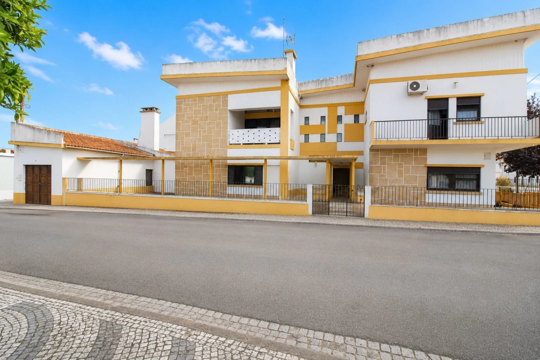 Moradia T7 para Venda em Cabeço de Vide Foto 1
