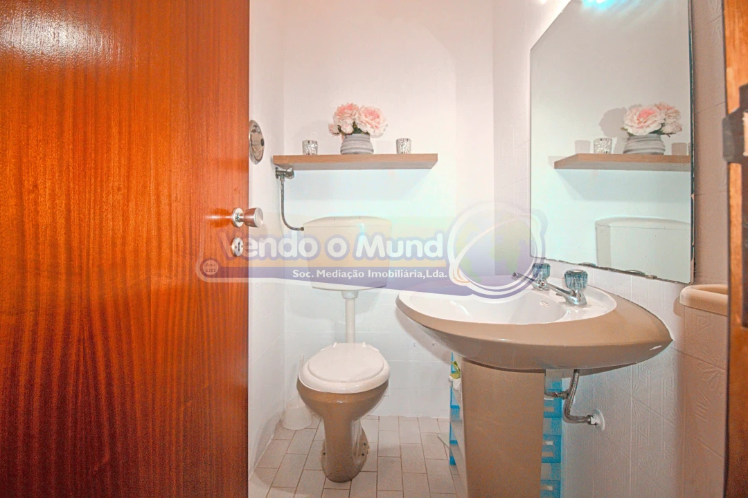 Apartamento T4 para Venda em Salvaterra de Magos e Foros de Salvaterra Foto 19