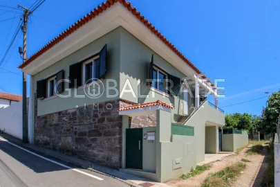 Moradia T2 para Venda em Foz do Sousa e Covelo