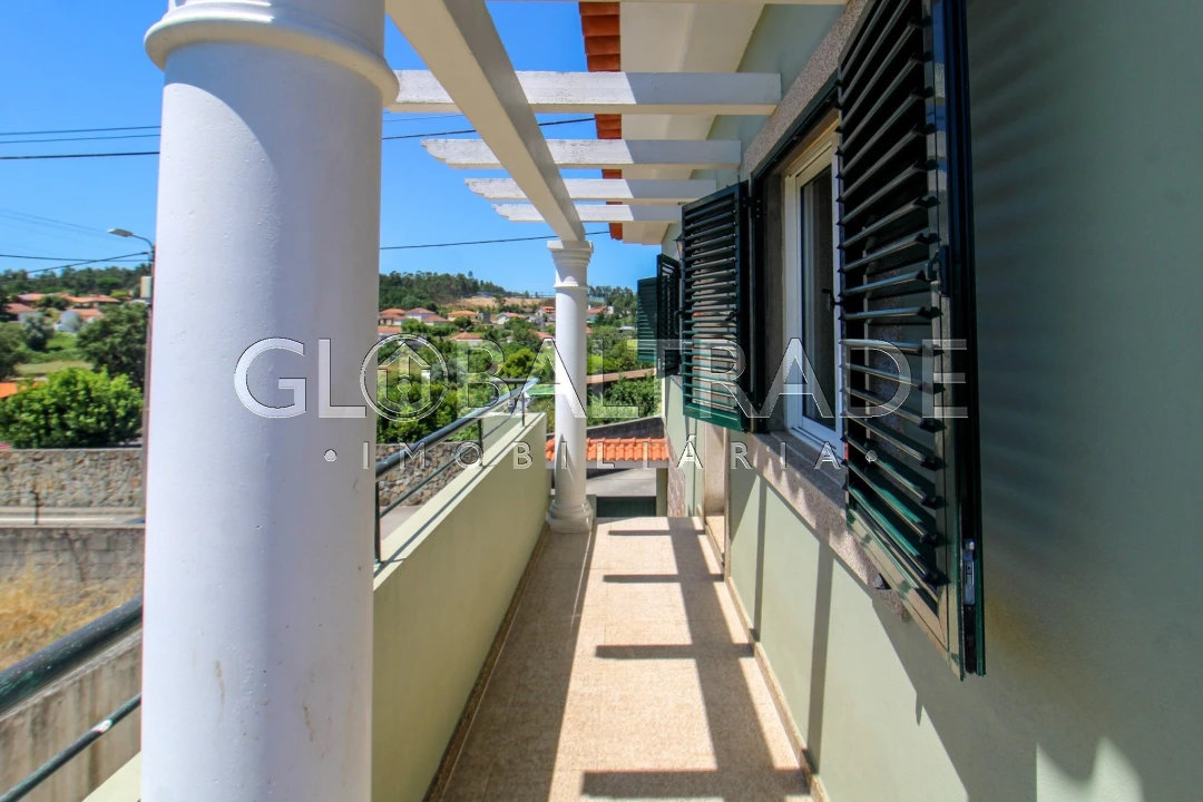 Moradia T2 para Venda em Foz do Sousa e Covelo Foto 2
