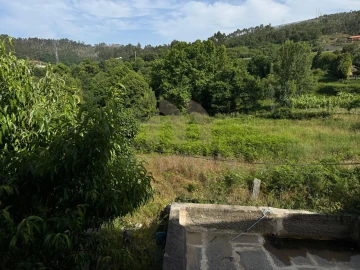 Quinta T3 para Venda em Regilde