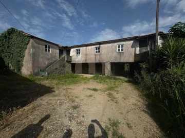 Quinta T3 para Venda em Regilde