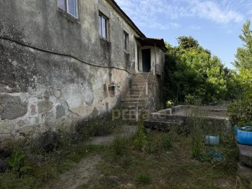 Quinta T3 para Venda em Regilde