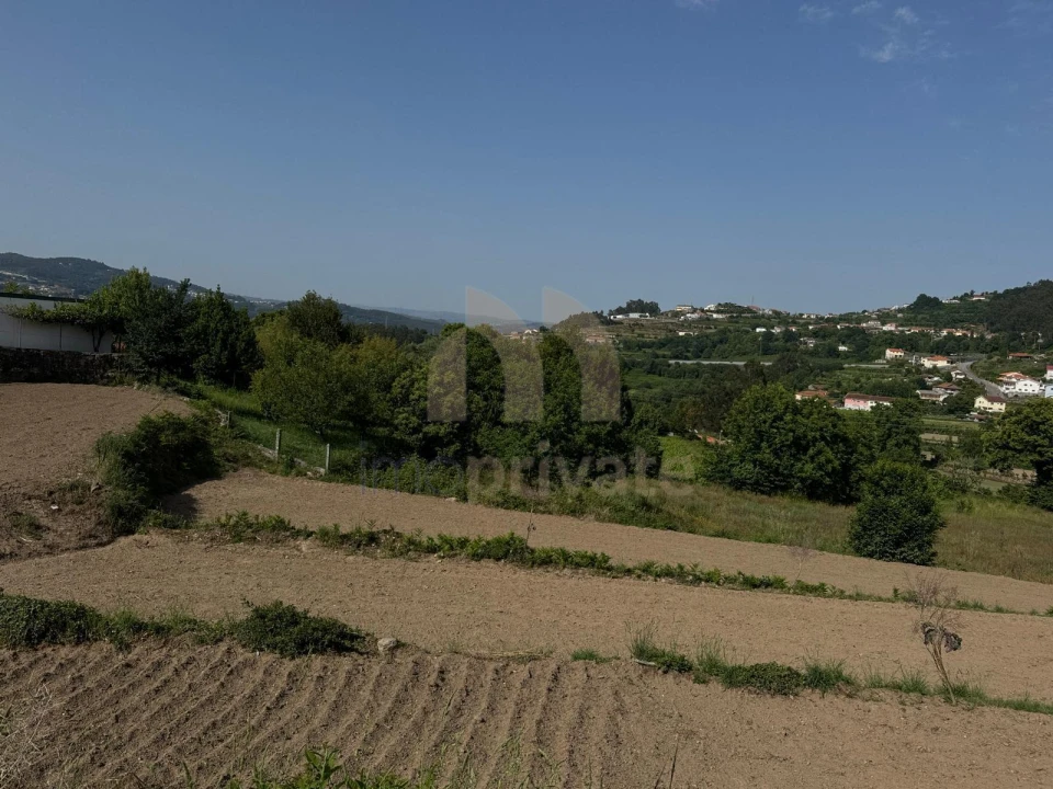 Quinta T3 para Venda em Regilde Foto 1