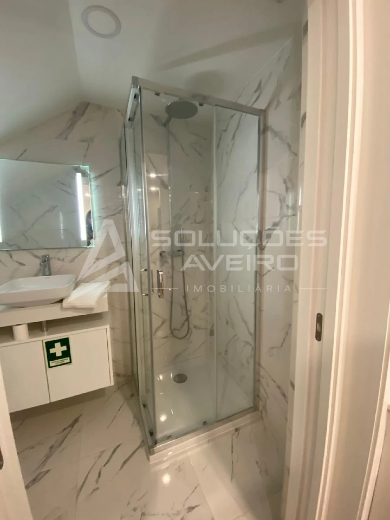 Apartamento T1 para Venda em Glória e Vera Cruz Foto 9