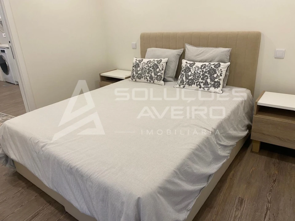 Apartamento T1 para Venda em Glória e Vera Cruz Foto 35