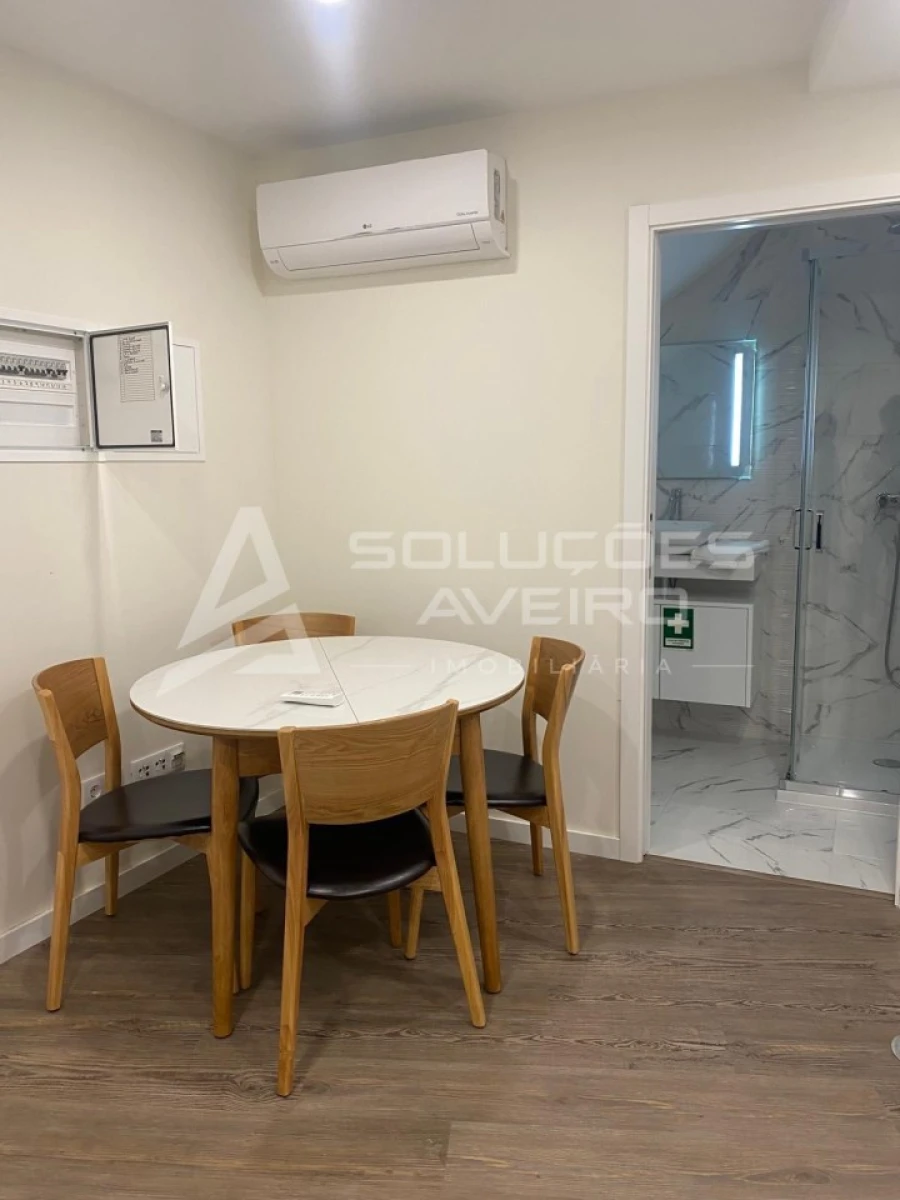 Apartamento T1 para Venda em Glória e Vera Cruz Foto 6