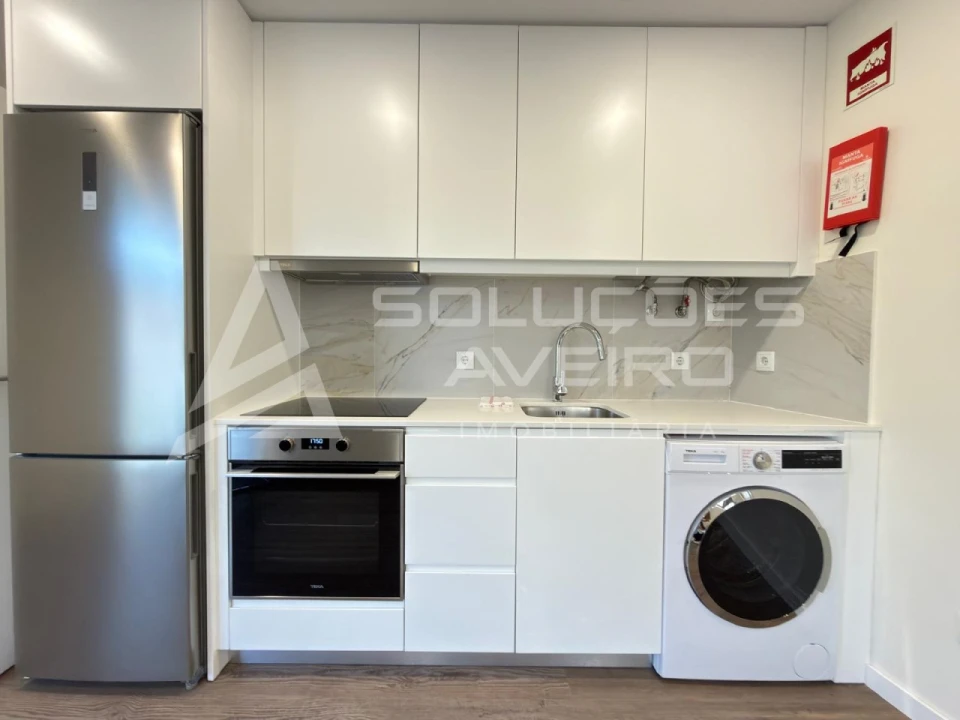 Apartamento T1 para Venda em Glória e Vera Cruz Foto 4