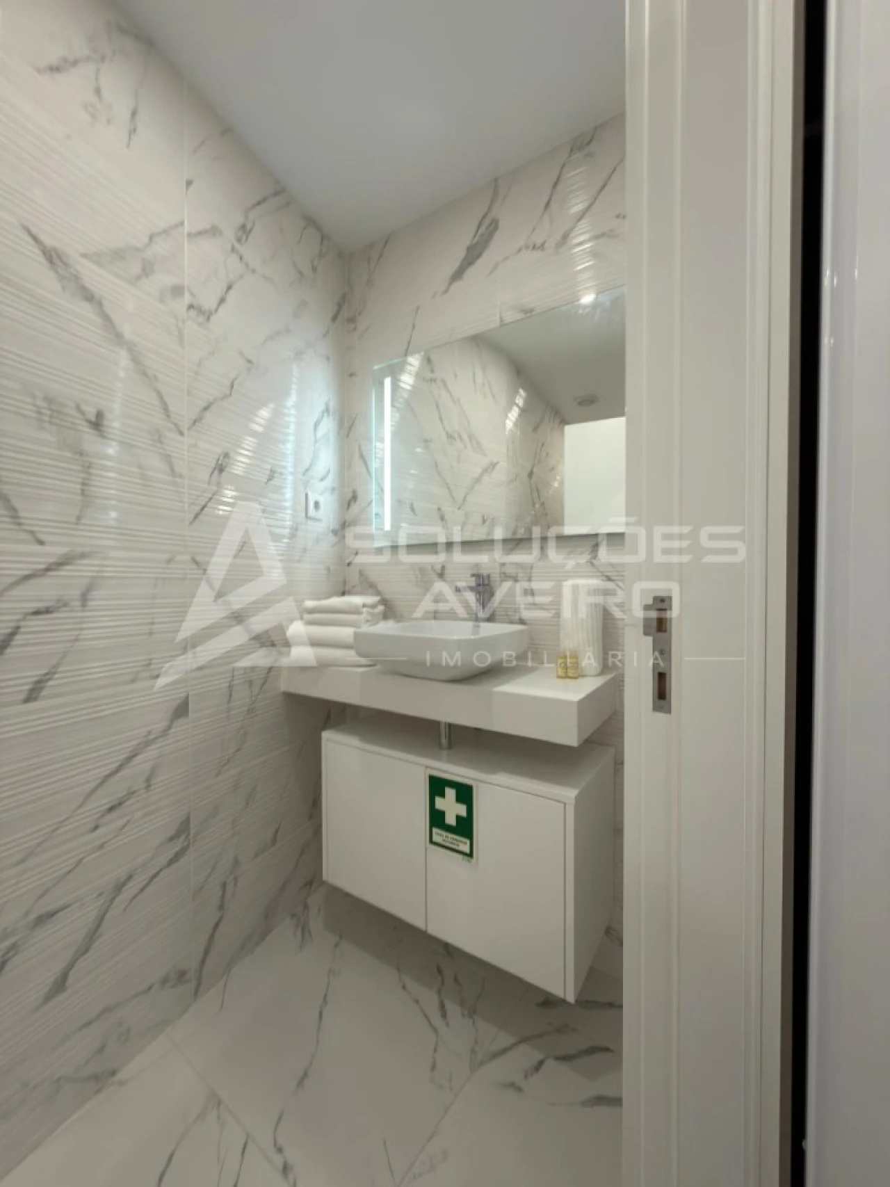 Apartamento T1 para Venda em Glória e Vera Cruz Foto 11