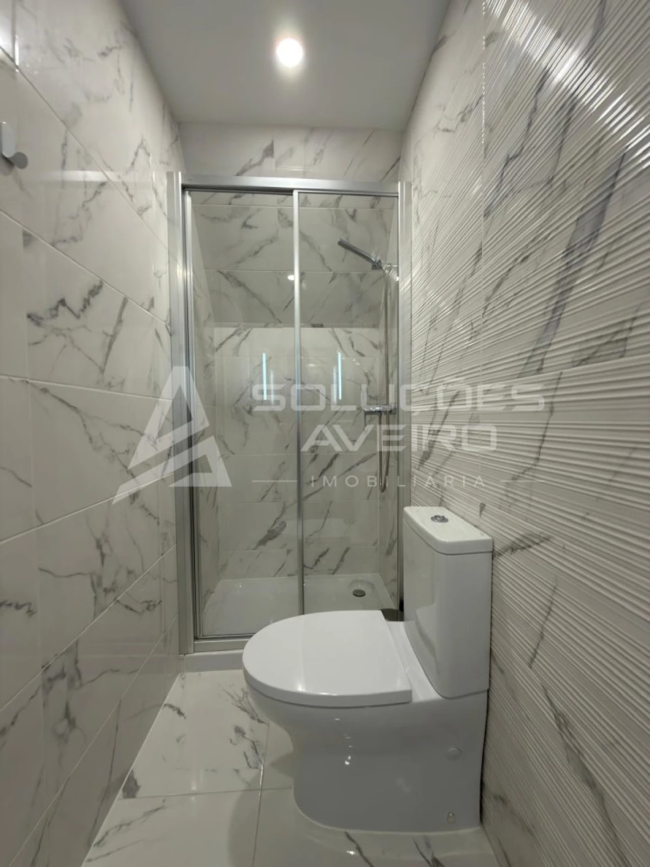 Apartamento T1 para Venda em Glória e Vera Cruz Foto 12