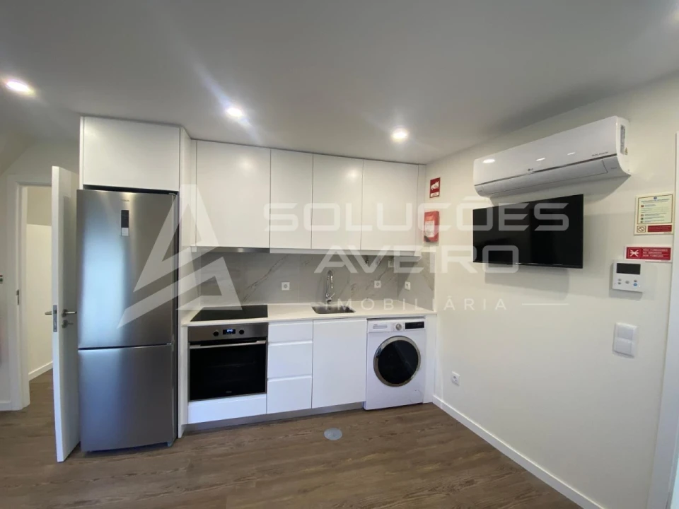 Apartamento T1 para Venda em Glória e Vera Cruz Foto 1