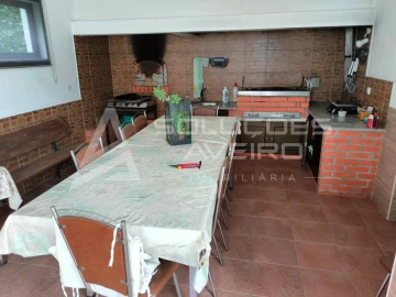 Moradia T4 para Venda em Aguada de Cima