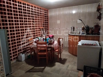 Moradia T4 para Venda em Aguada de Cima