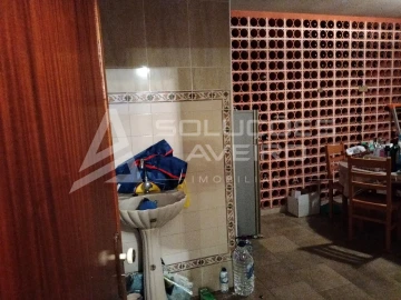 Moradia T4 para Venda em Aguada de Cima