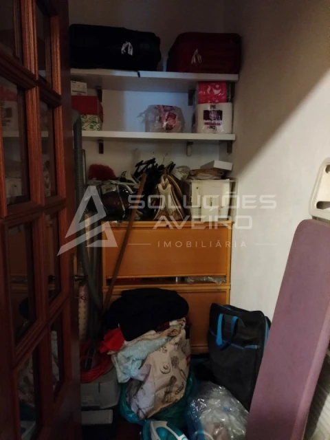 Moradia T4 para Venda em Aguada de Cima