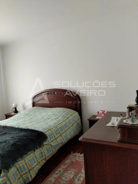 Moradia T4 para Venda em Aguada de Cima
