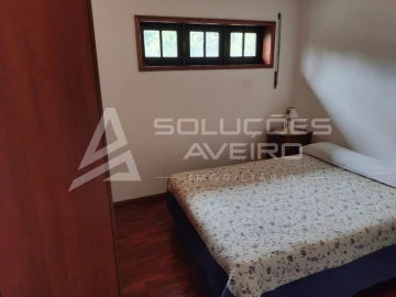 Moradia T4 para Venda em Aguada de Cima