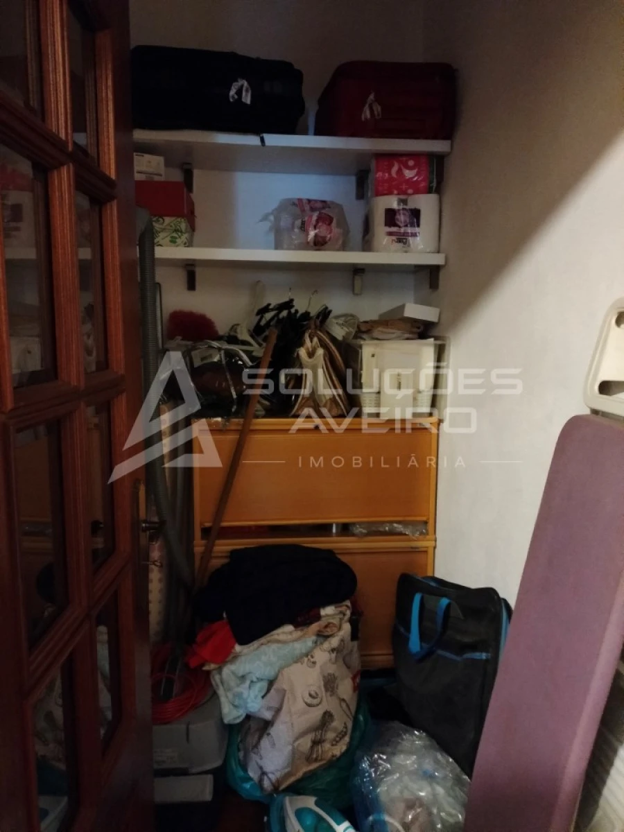 Moradia T4 para Venda em Aguada de Cima Foto 69