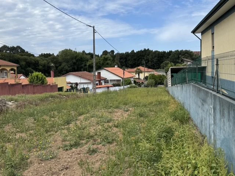 Terreno para Venda em Mafamude e Vilar do Paraíso Foto 6