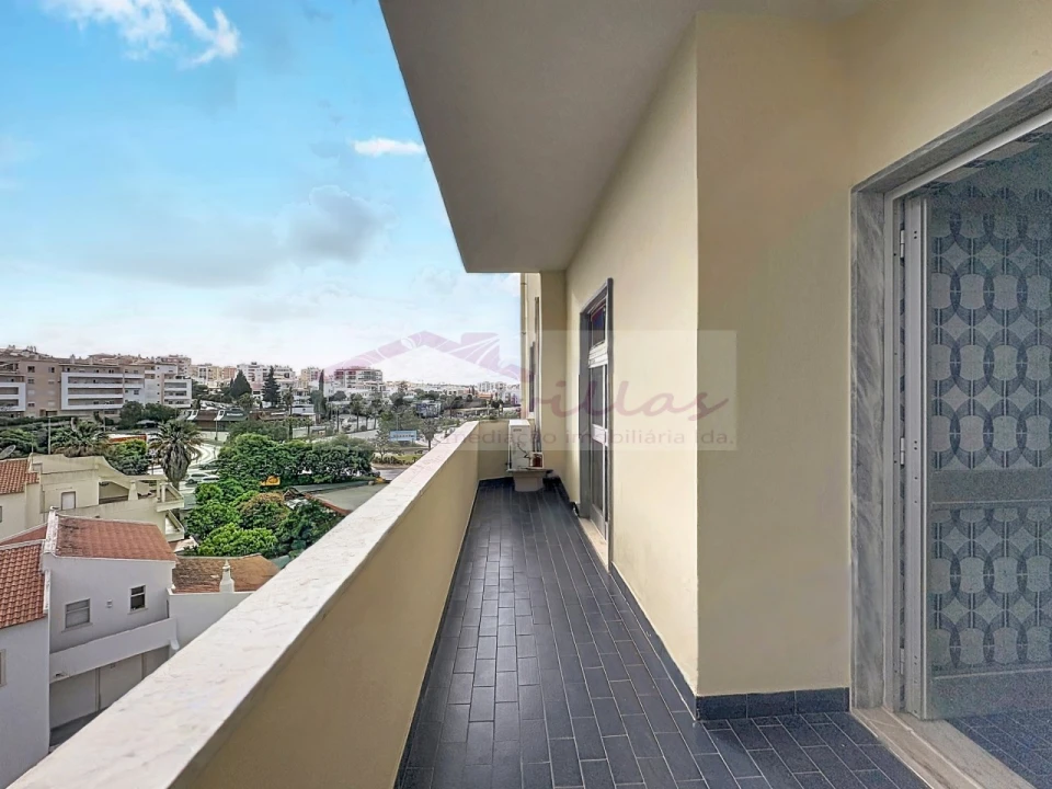 Apartamento T3 para Venda em Portimão Foto 35