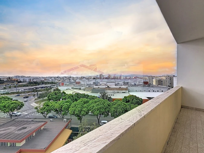 Apartamento T3 para Venda em Portimão Foto 13