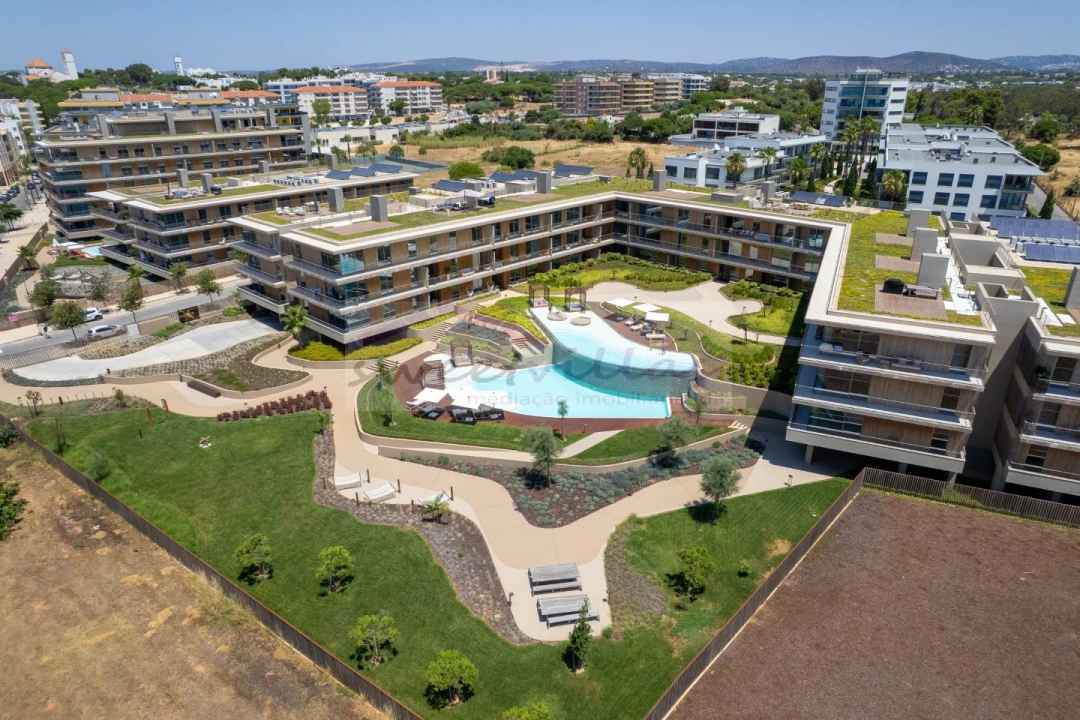 Apartamento T2 para Venda em Quarteira Foto 6