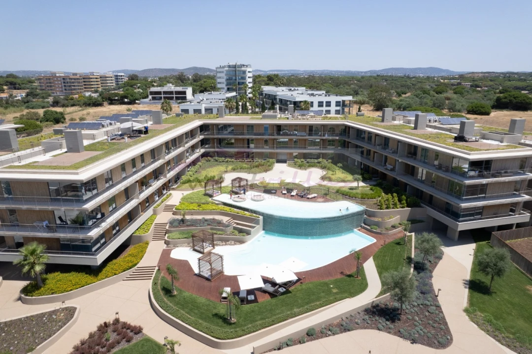 Apartamento T2 para Venda em Quarteira Foto 11