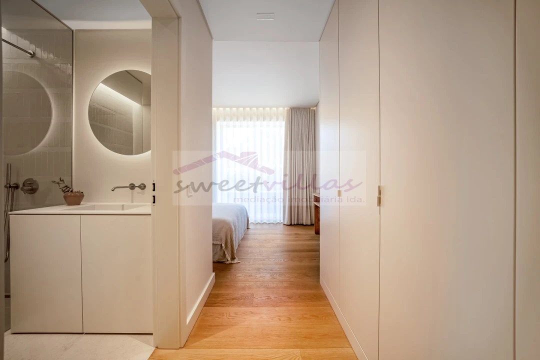 Apartamento T2 para Venda em Quarteira Foto 30