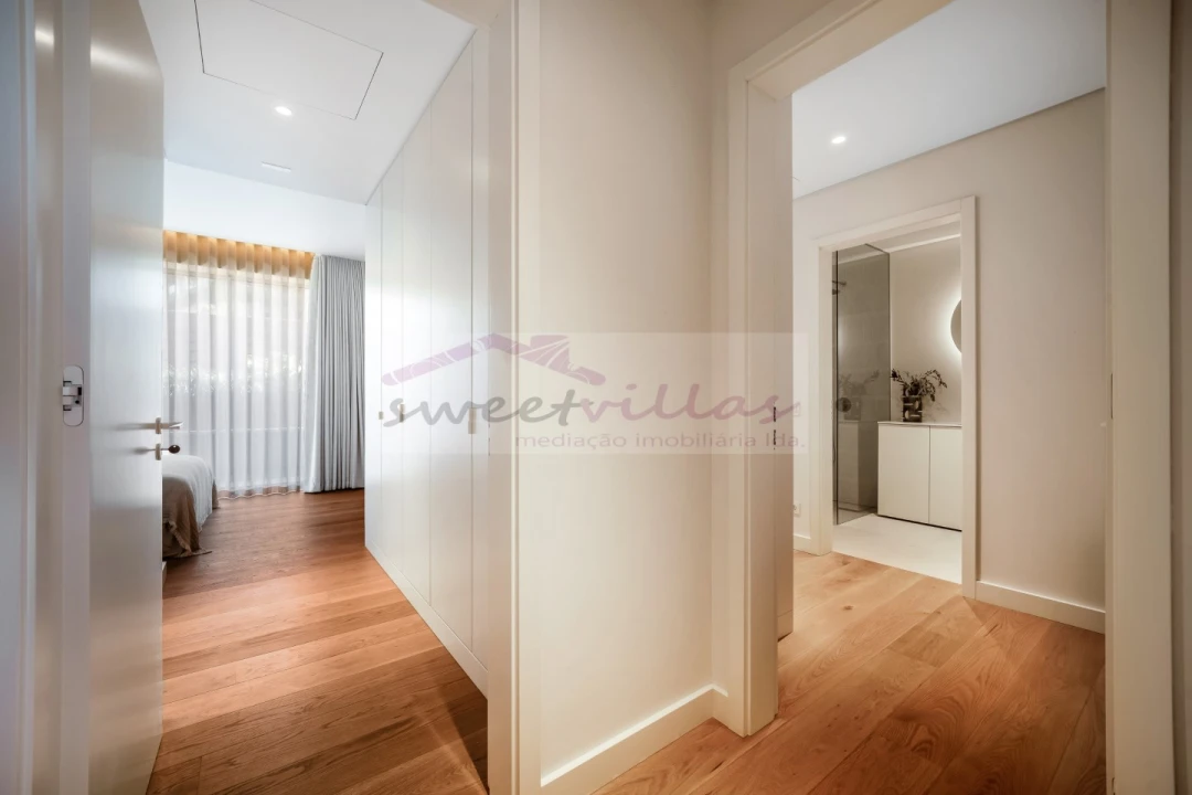 Apartamento T2 para Venda em Quarteira Foto 31