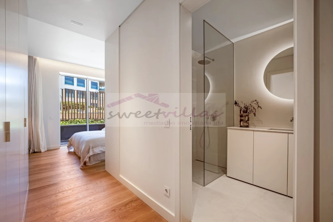 Apartamento T2 para Venda em Quarteira Foto 32