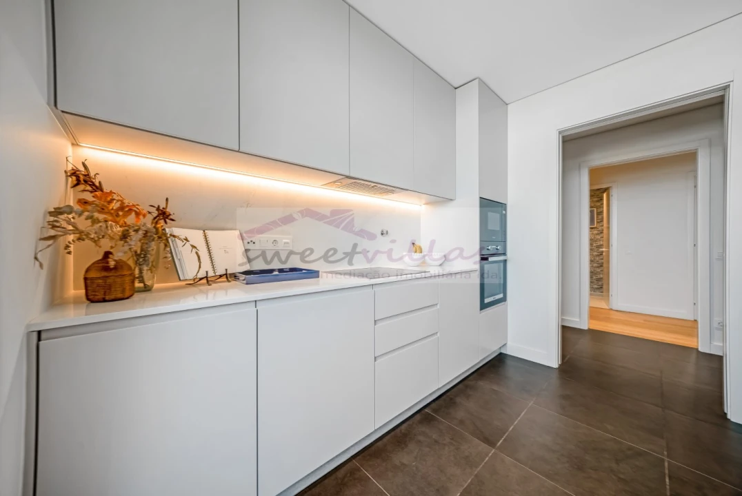 Apartamento T2 para Venda em Quarteira Foto 35