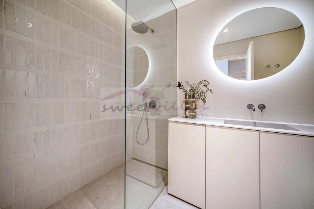 Apartamento T2 para Venda em Quarteira Foto 37