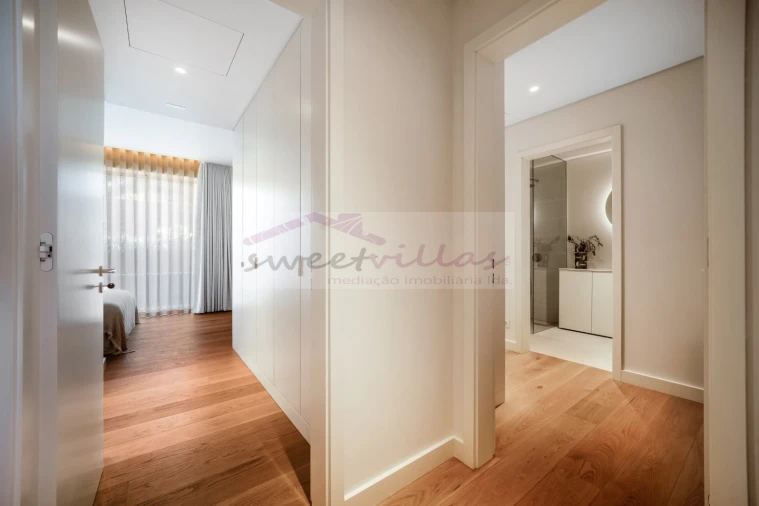 Apartamento T2 para Venda em Quarteira Foto 31