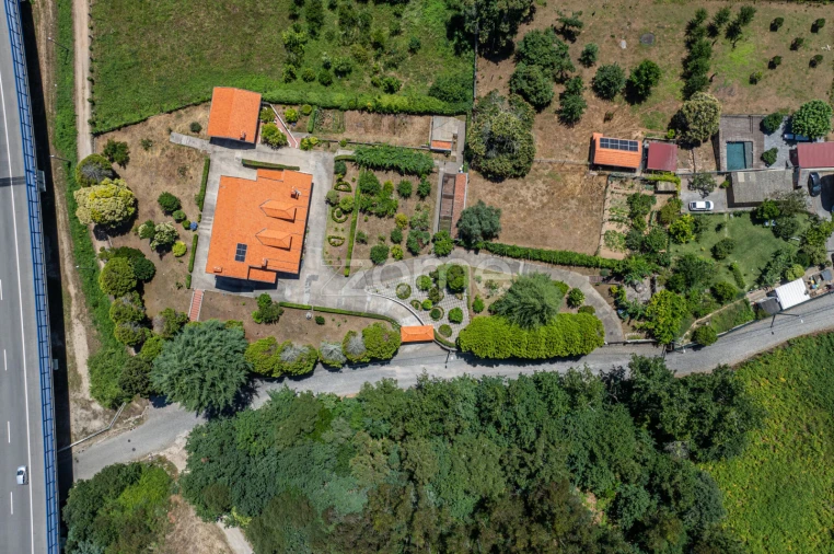 Moradia T5 para Venda em Pedroso e Seixezelo Foto 3