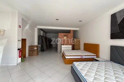 Negócio para Venda em Meixomil