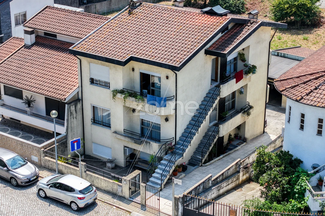 Apartamento T2 para Venda em Folgosa Foto 2