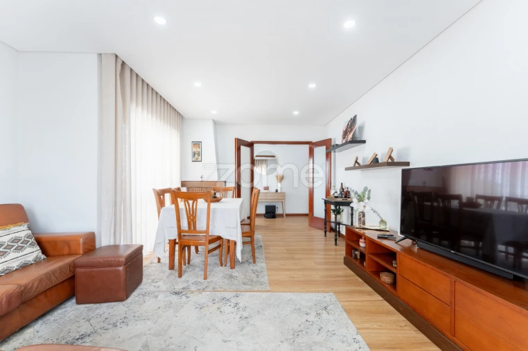 Apartamento T2 para Venda em Folgosa Foto 10