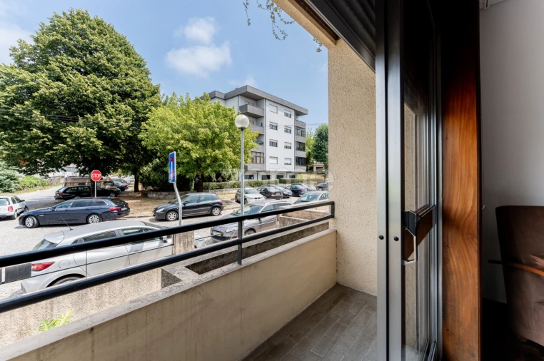 Apartamento T2 para Venda em Folgosa Foto 35