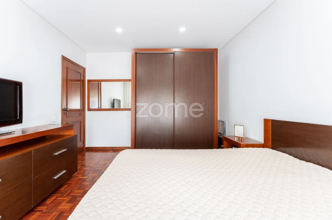 Apartamento T2 para Venda em Folgosa Foto 34