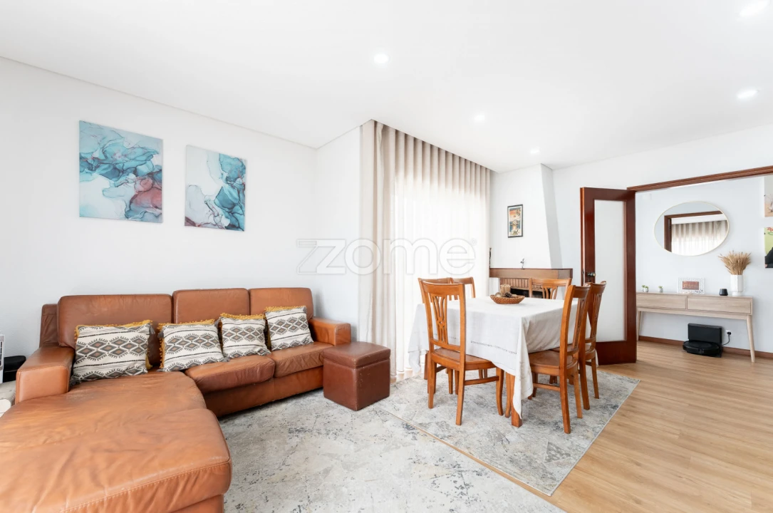 Apartamento T2 para Venda em Folgosa Foto 15