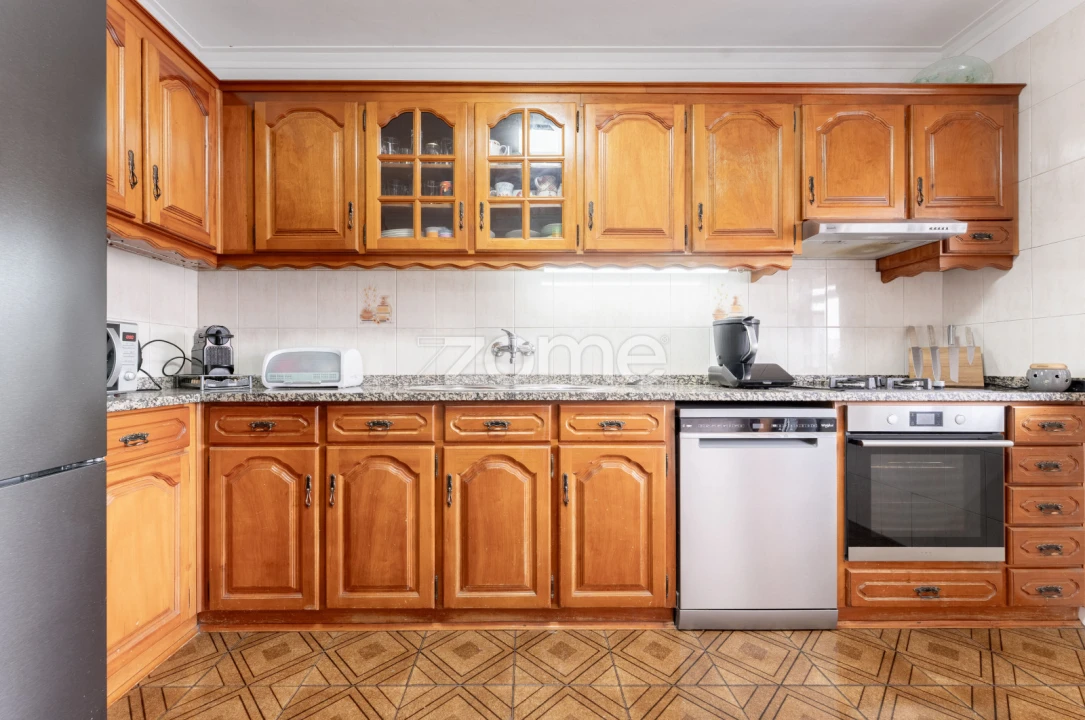 Apartamento T2 para Venda em Folgosa Foto 25