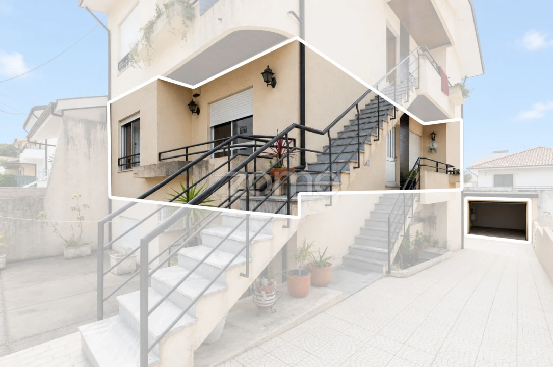 Apartamento T2 para Venda em Folgosa Foto 1