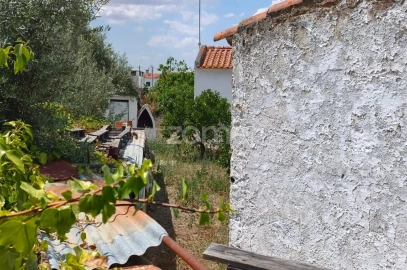 Moradia T1 para Venda em Almodôvar e Graça dos Padrões