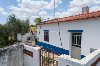 Moradia T1 para Venda em Almodôvar e Graça dos Padrões